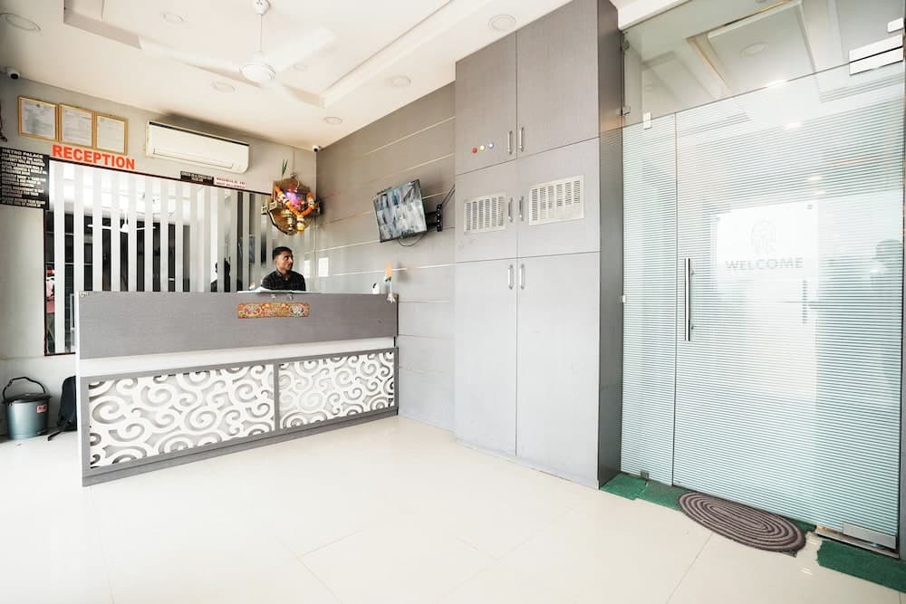 Hotel Metro Palace