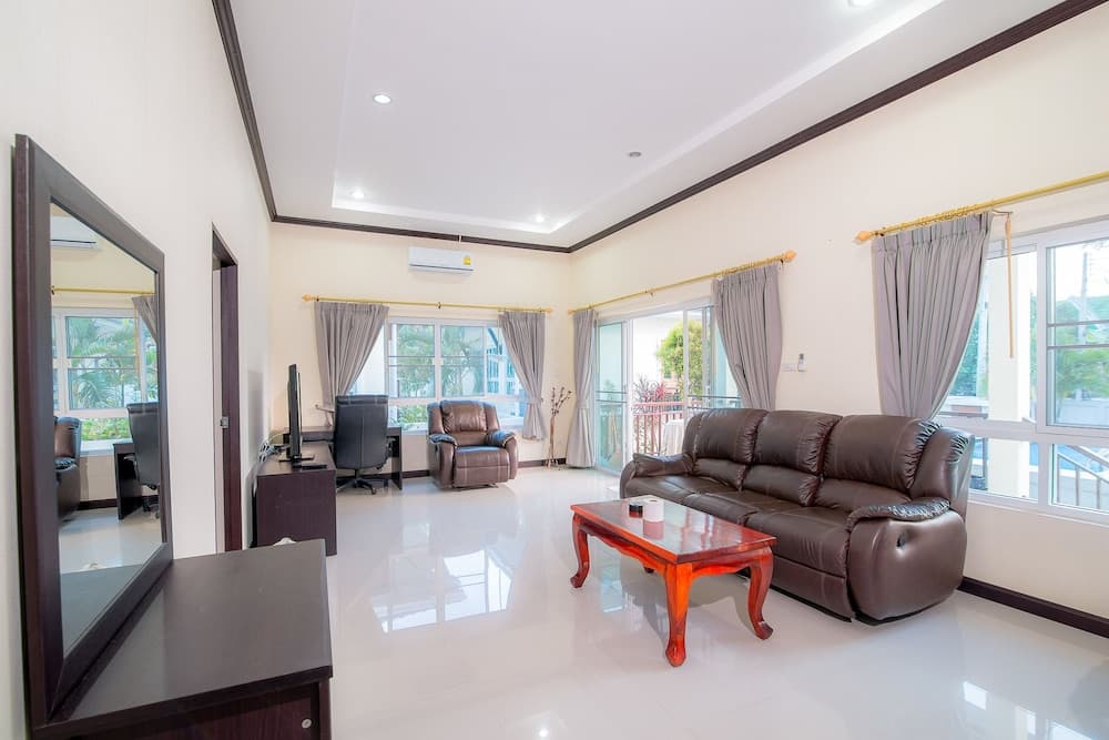 Baan Ozone Pool Villa