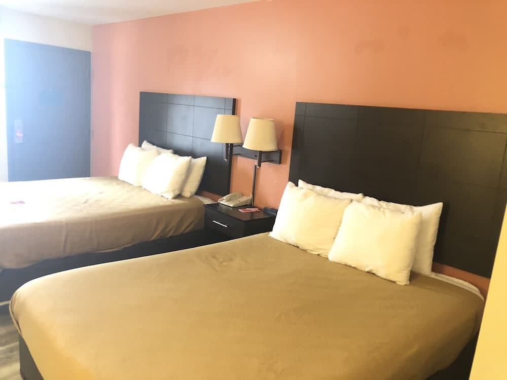 Econo Lodge Urbandale