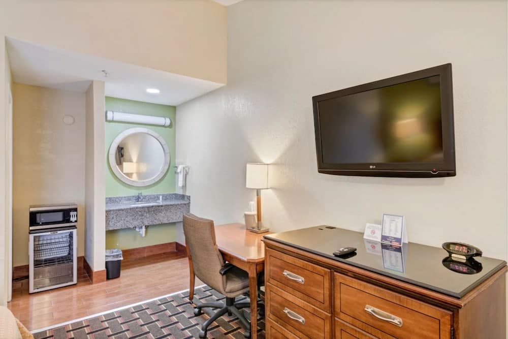 Savannah Garden Hotel