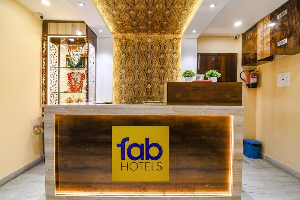 Fabhotel Divine Chariot