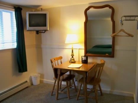 Mount Whittier Motel