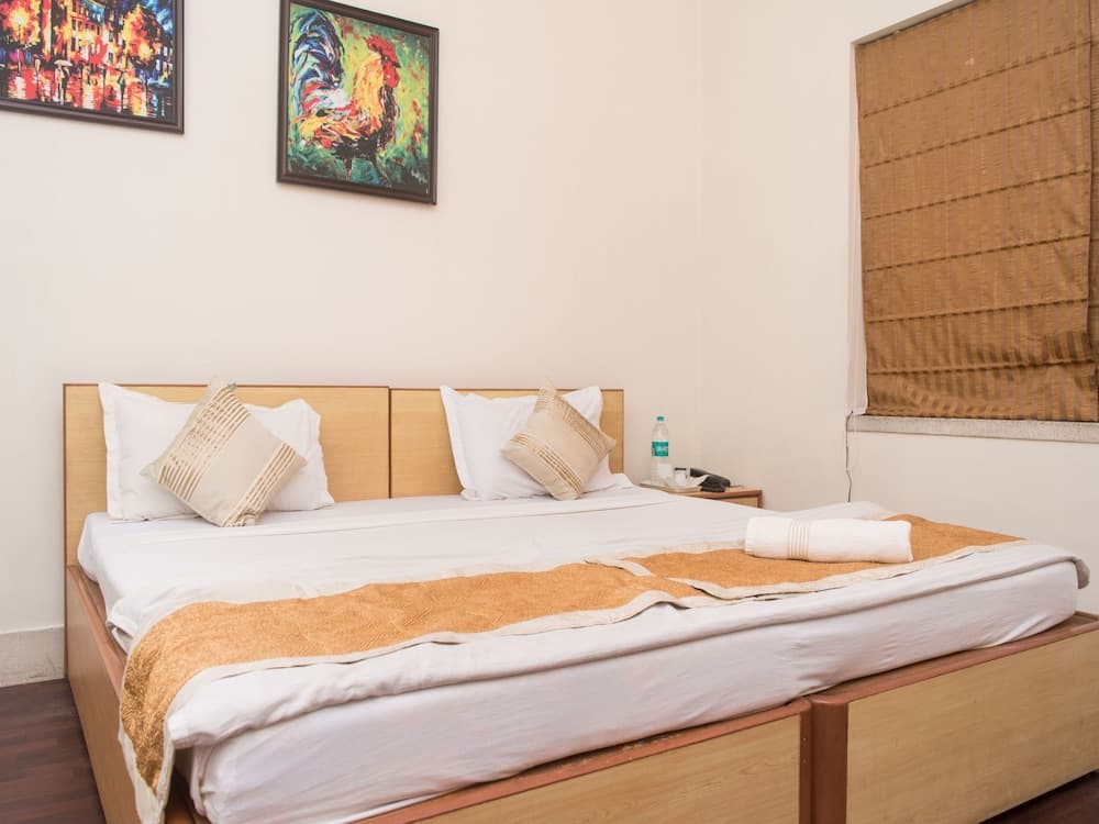 OYO 6477 Guest Accomodation FE 173