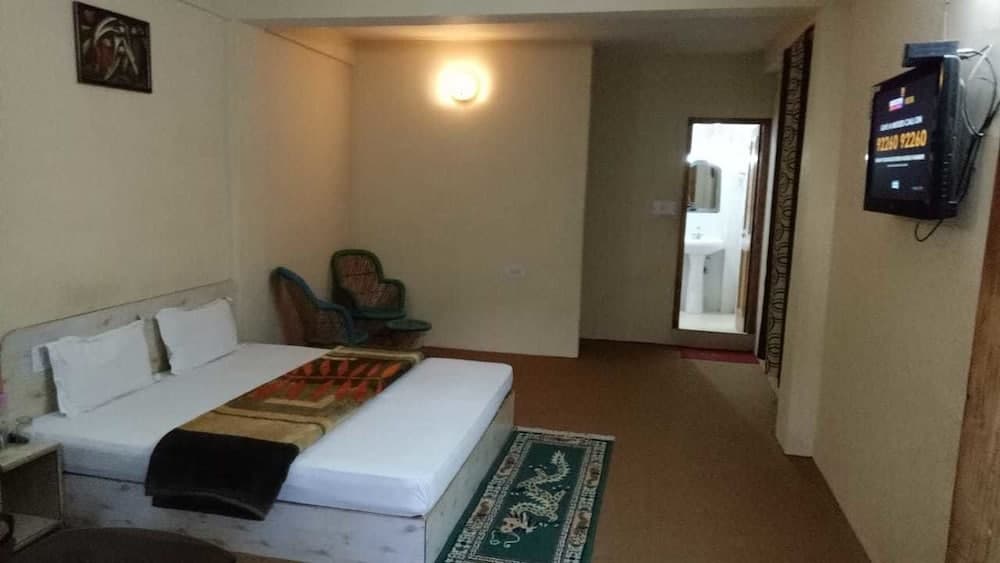 Riverside Guest House