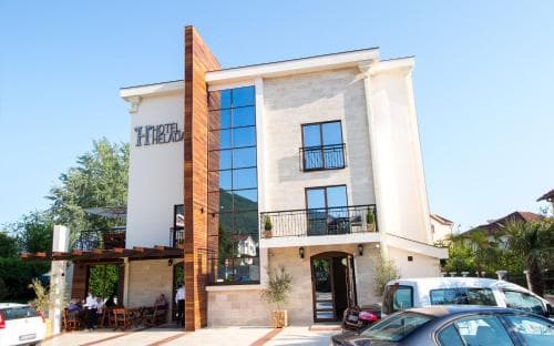 Hotel Helada