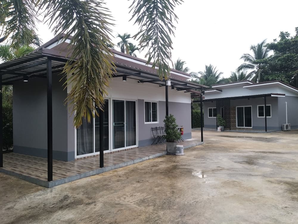 Sun & Ozone Resort