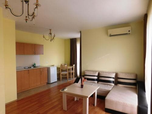 Darius Apartments