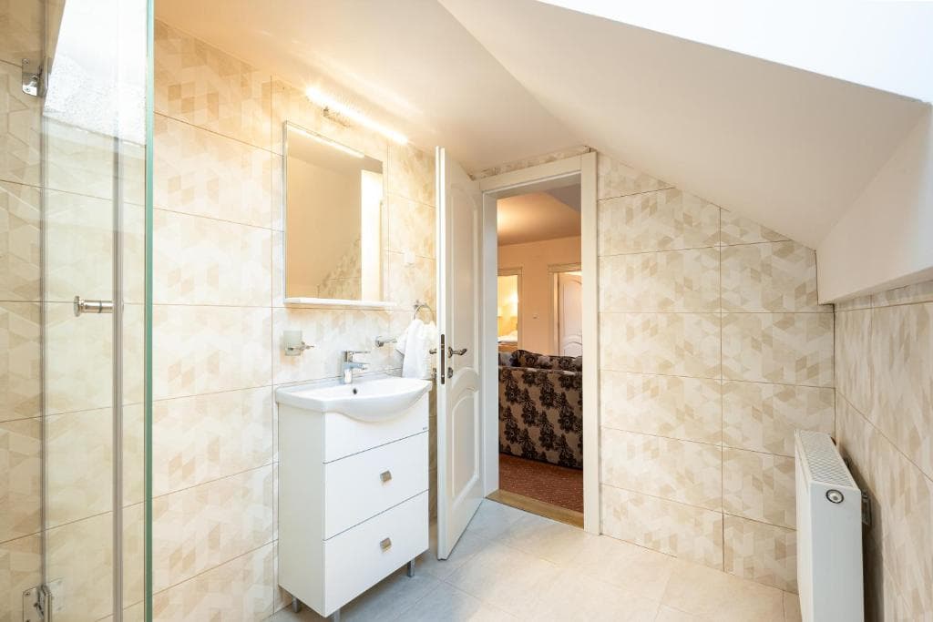 Apartament Hotel H