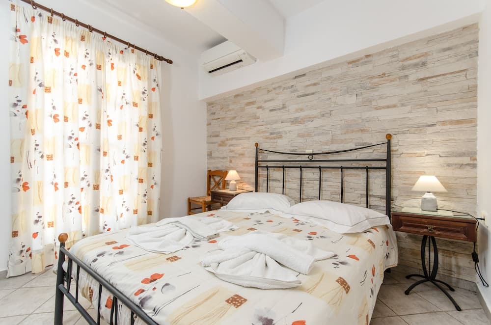 Antonia Studios