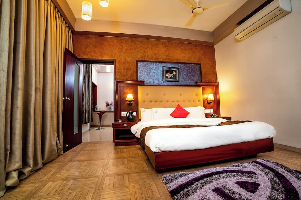 Hotel RKV Residency
