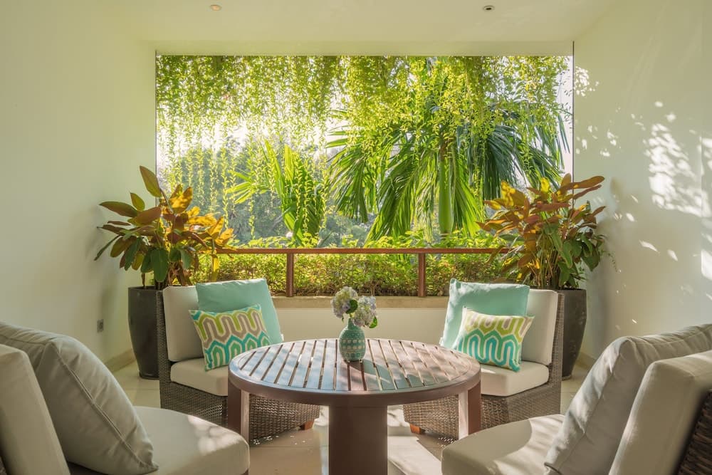 Surin 1 bedroom mountain view apartment ,near the beach and Muay Thai gym