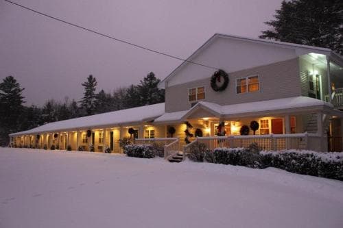 Golden Apple Inn