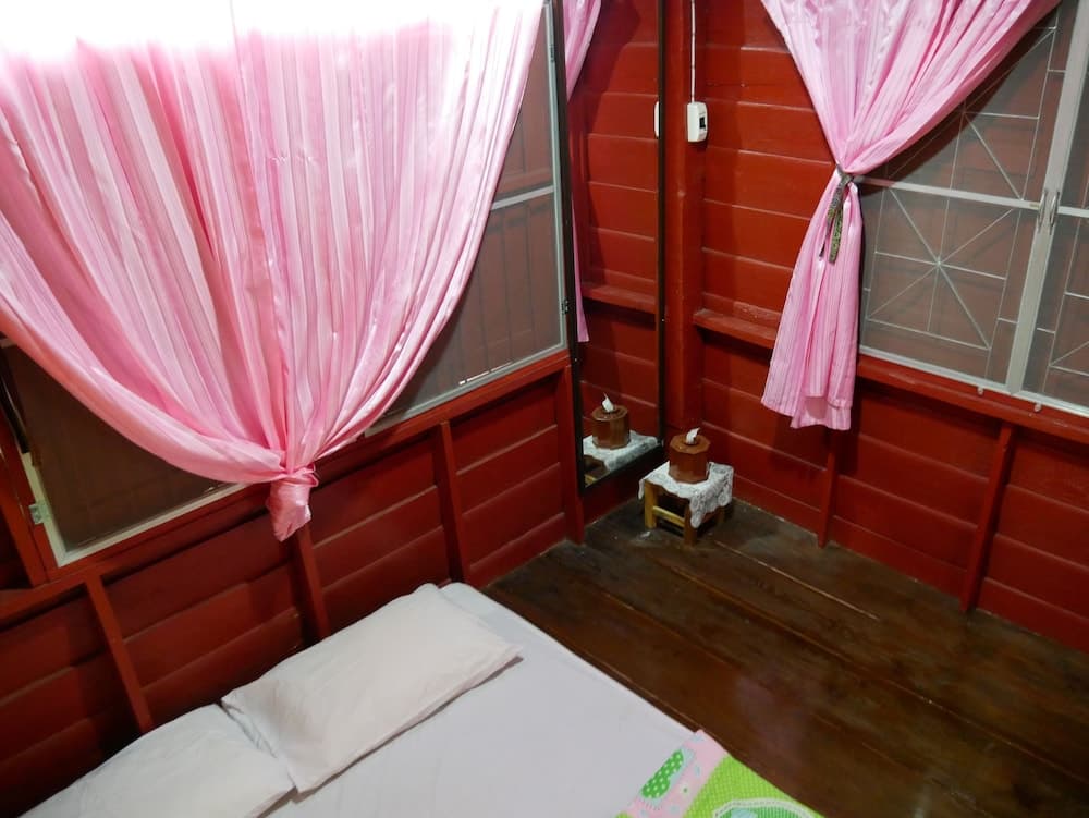 World Homestay