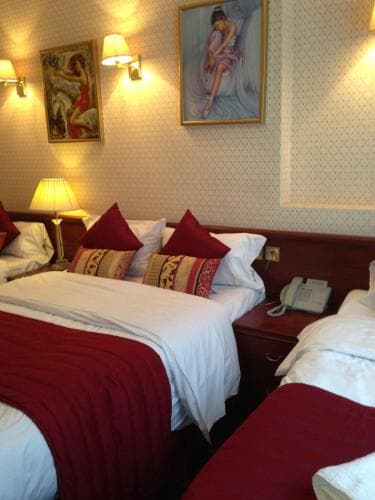 Avon Hotel