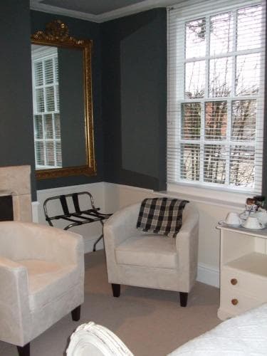 Daybrook House Bed & Breakfast