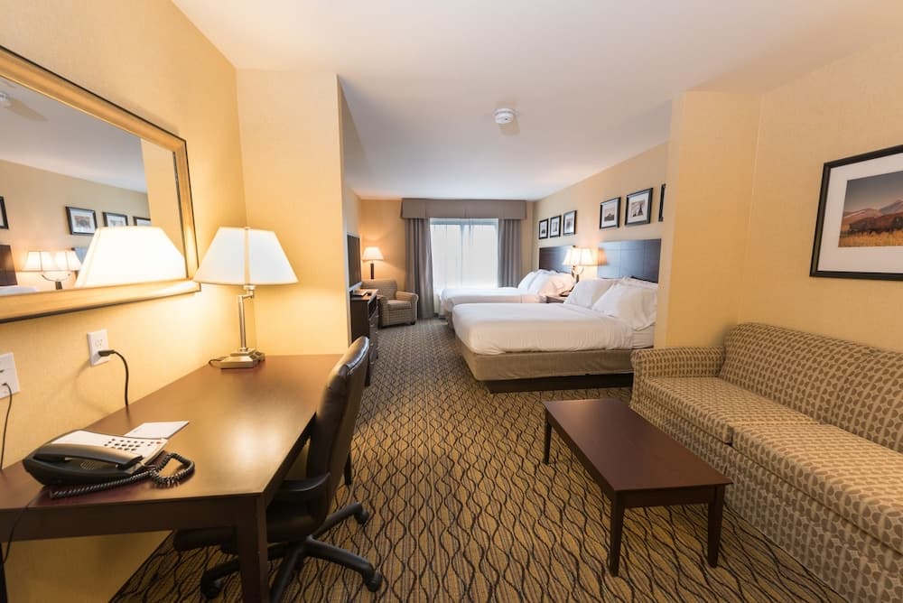 Glacier Peaks Hotel