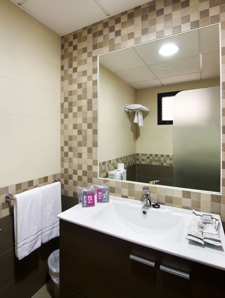 Hotel Puente Real