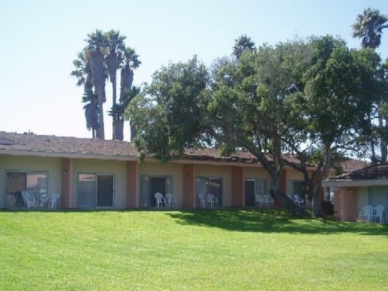 White Oaks Hotel