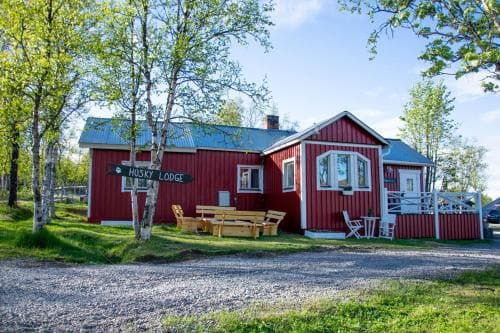 Husky Lodge