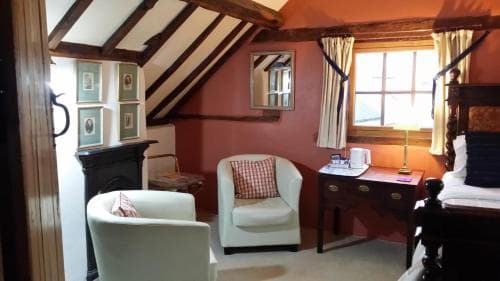 Daybrook House Bed & Breakfast