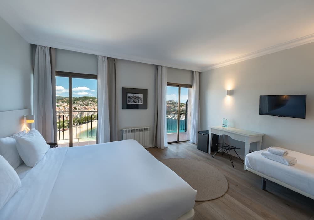 Hotel Montjoi