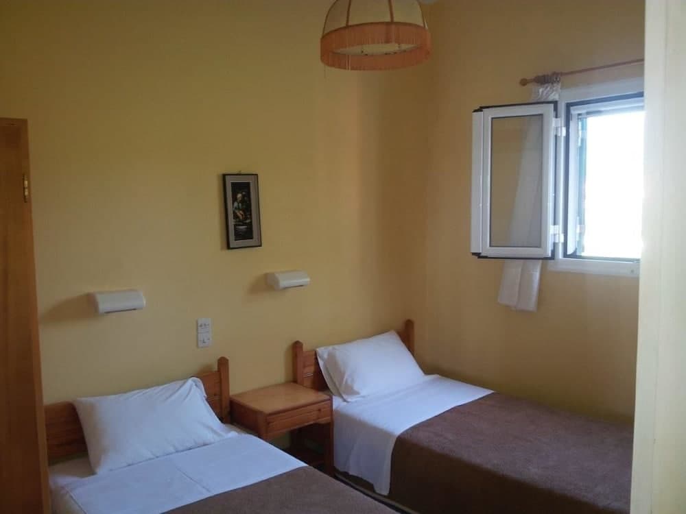 Beachfront Salvanos