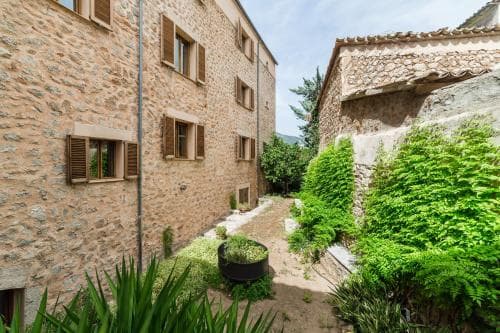 Hotel Ca l Bisbe