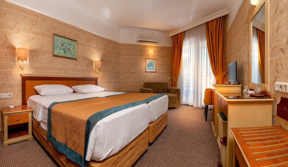 Palm Hotel