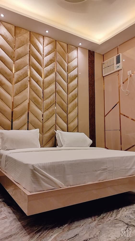 SHRADDHA HOTEL