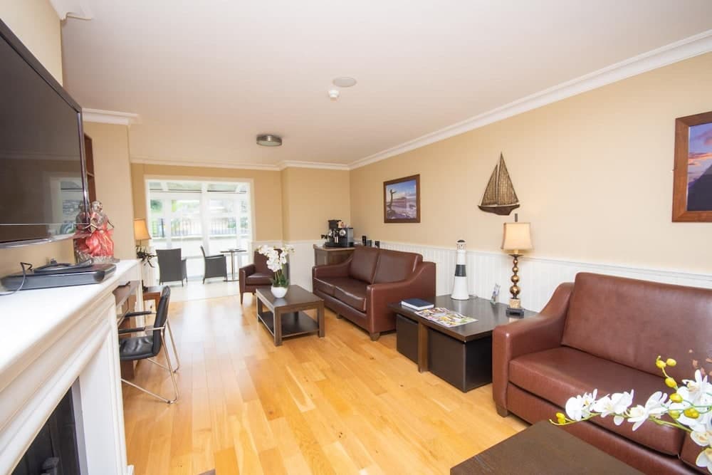 Strandhill Lodge and Suites