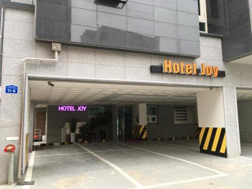 Hotel Joy near Camp Humphres
