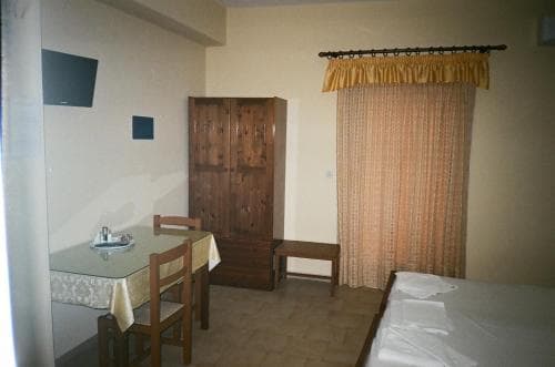 JOHN Apartments