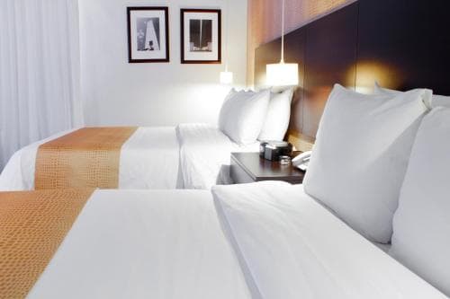 Trinitarias Suites