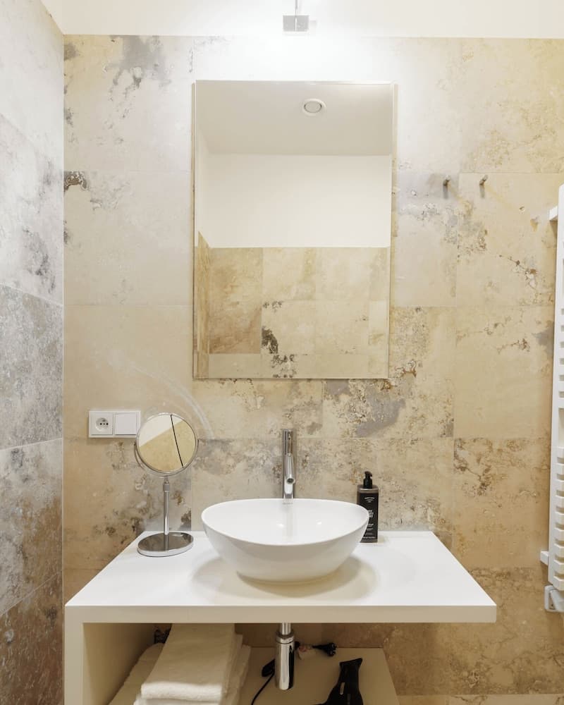 Limehome Prague Halkova