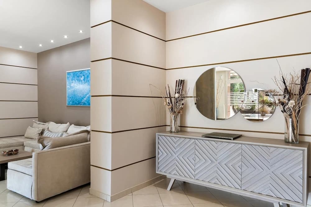 Stefania Hotel