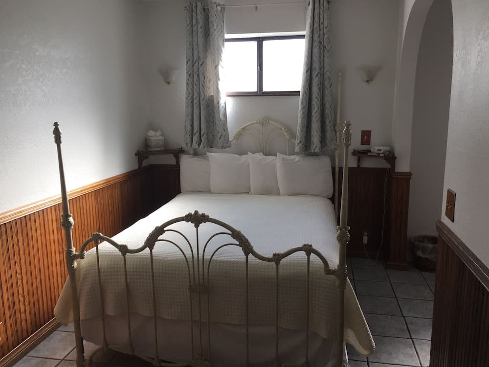 Seacrest Inn