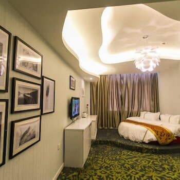 Molly Hotel