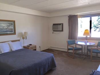 Walleye Inn