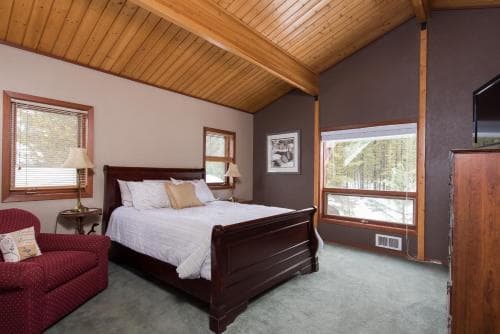 Bear Creek Lodge