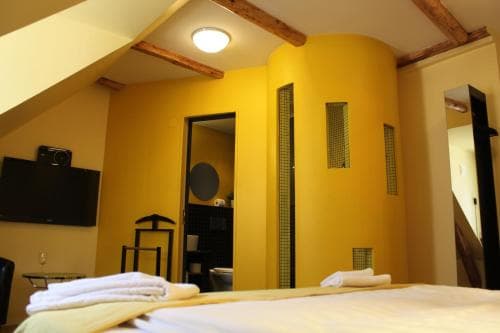 Magles Smiley Inn
