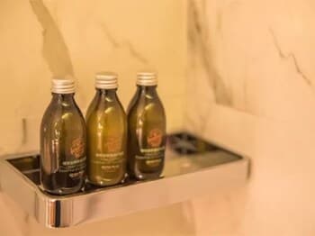 Harbin Junyi Hotel