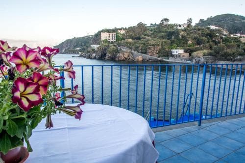 Hotel Rocce Azzurre