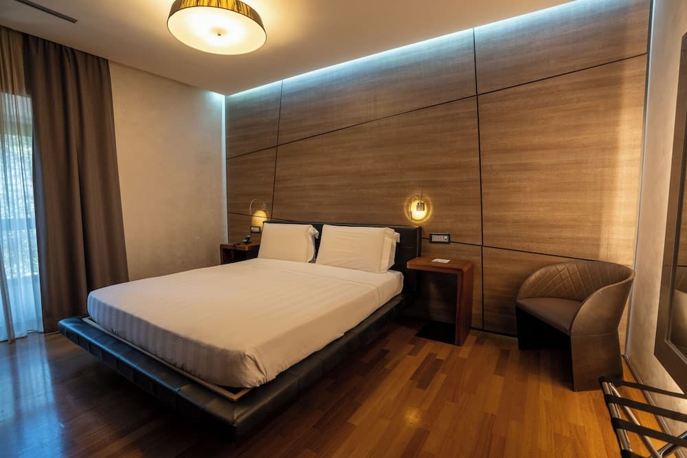 Divina Luxury Hotel