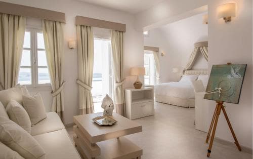Santorini Secret Suites & Spa