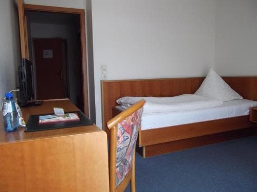 Atrium Hotel