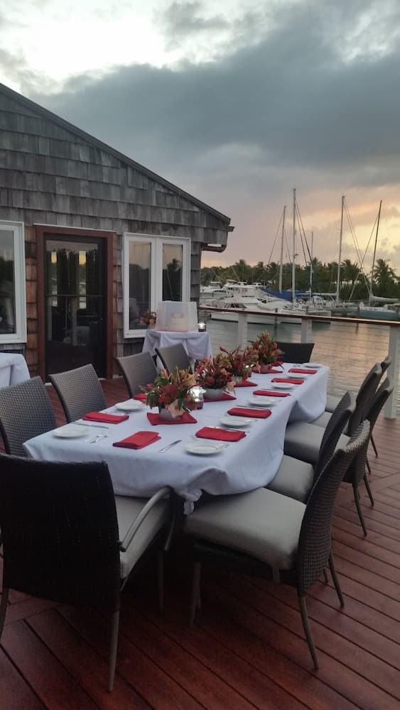 Tamarind Reef Resort Spa & Marina