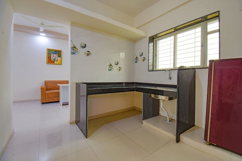 FabHotel Galaxy Inn