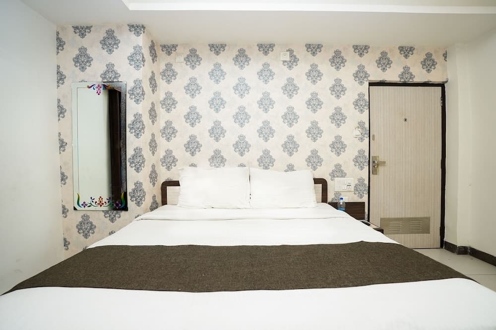 Hotel Opera Inn