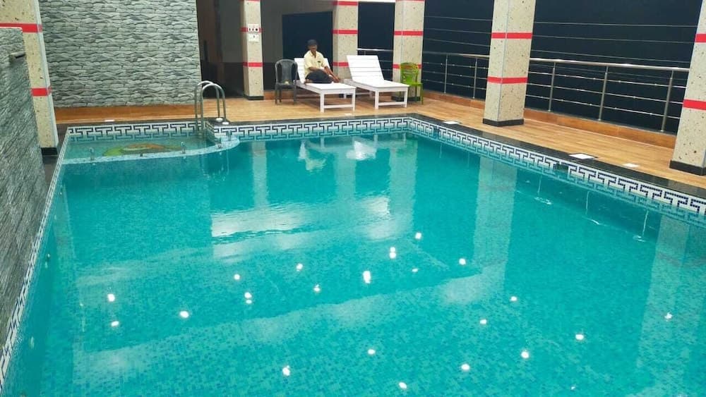 BLUESTONE HOTEL & RESTAURANT