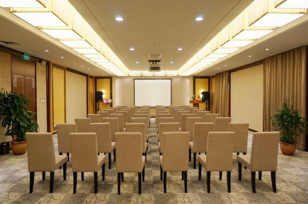 Soluxe Hotel Almaty